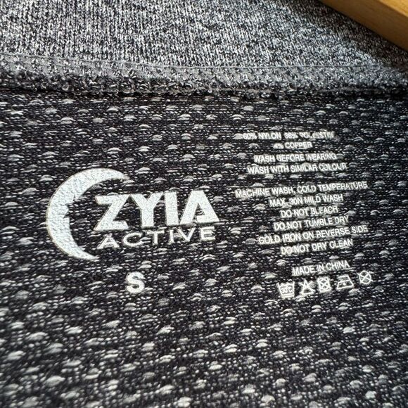 Gray ZYIA Active L/S Workout Top Size S EUC - Picture 6 of 6